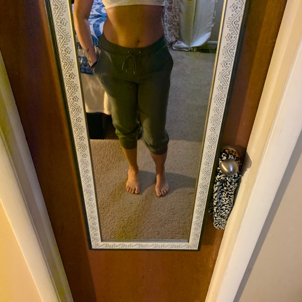 Green joggers - Picture 3 of 4